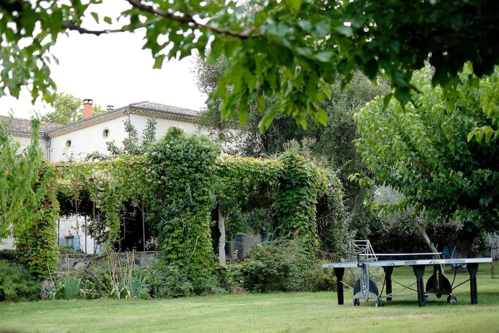 Gite De Charme 80 M², Piscine, Proche D'Uzes. Vezenobres Eksteriør billede